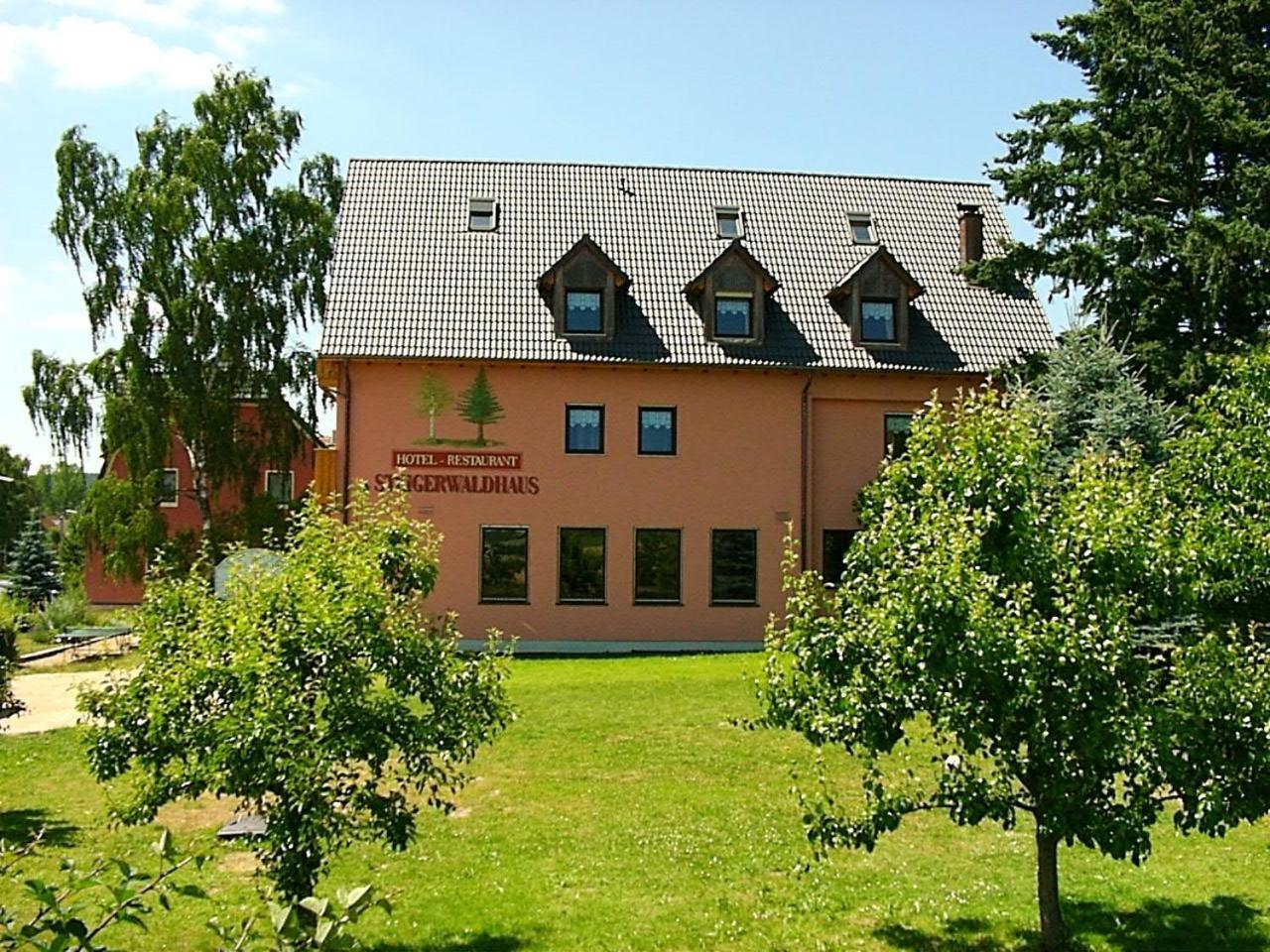 Landhotel Steigerwaldhaus Burghaslach Екстер'єр фото